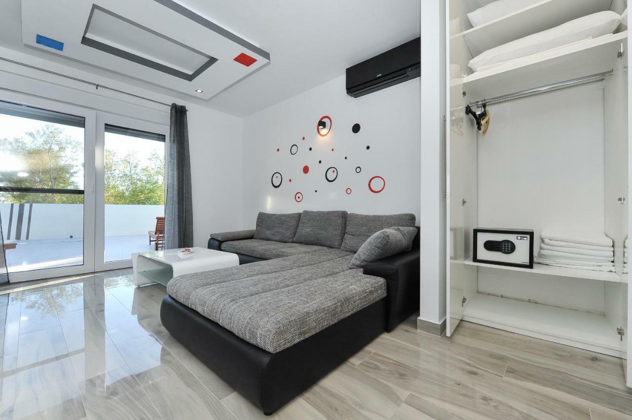 Villa Lily Zadarvillas Privlaka  Buitenkant foto